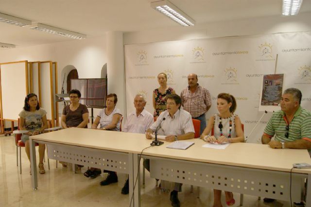 18 cantantes televisivos, humoristas y grupos de baile actuarán este viernes en una Gala Benéfica por Lorca en Puerto Lumbreras - 1, Foto 1