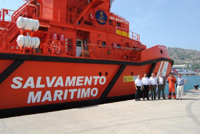 El delegado del Gobierno visita el nuevo remolcador de Salvamento Marítimo Sar Mesana, atracado en el Puerto de Cartagena - 2, Foto 2