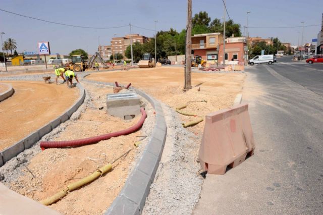 Corte de tráfico en la calle Suspiros y la avenida Juan Carlos I - 1, Foto 1