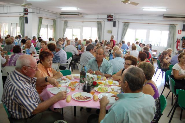 El ex atleta Abel Antón, en la entrega de los premios de la Carrera Popular Nocturna de las Fiestas de Las Torres de Cotillas - 1, Foto 1
