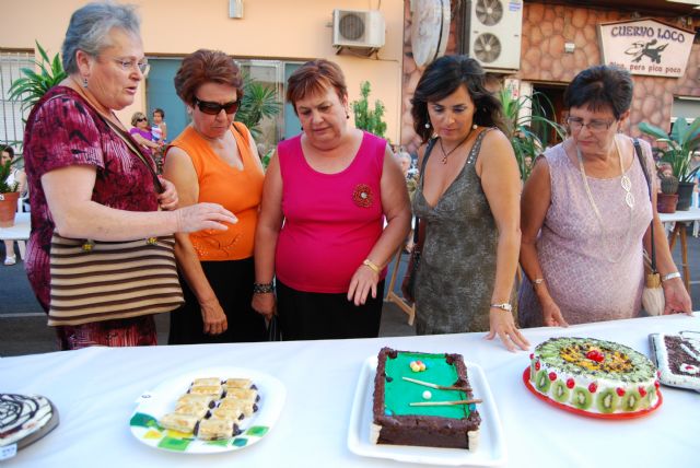 El billar de bizcocho y el cactus pinchito, primer premio del Concurso de Postres y Macetas 2011 - 2, Foto 2