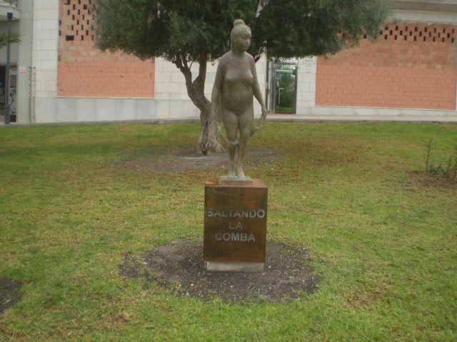 El Alcalde considera un atentado contra la cultura el robo de dos esculturas del Parque Escultórico Antonio Campillo - 2, Foto 2