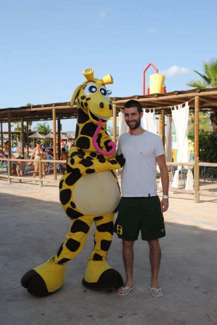 El jugador del Real Murcia, Miguel Albiol, acude a las instalaciones de Terra Natura Murcia - 1, Foto 1