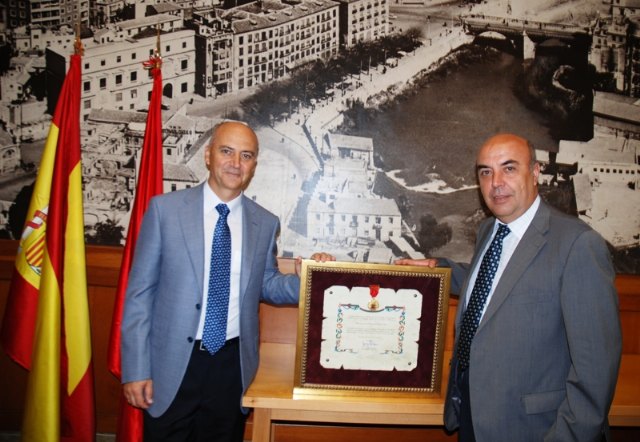 El Hospital General Universitario Reina Sofía recibe la Medalla de Oro de la Ciudad de Murcia - 1, Foto 1