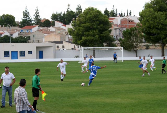 Se inaugura el campo de fútbol de césped natural - 1, Foto 1