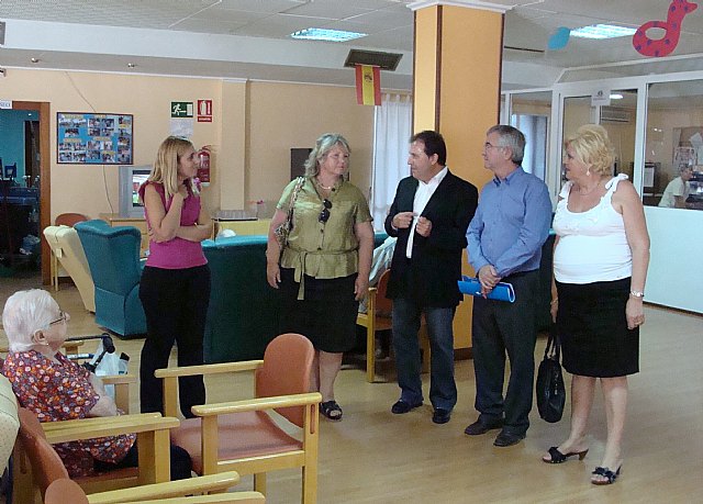 Las dos residencias de mayores de San Pedro del Pinatar acogen a más de 175 internos - 1, Foto 1