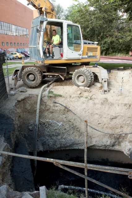 El Ayuntamiento intensifica la limpieza del alcantarillado ante la época de lluvias - 3, Foto 3
