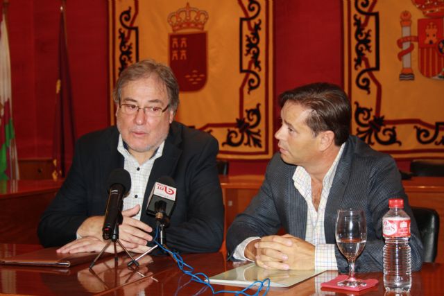 Firma del convenio de colaboración entre el INSS y el Ayuntamiento De Bullas - 1, Foto 1