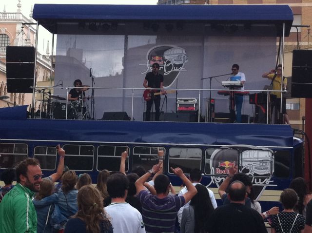 Red Bull Tour Bus en el B-Side Festival - 1, Foto 1
