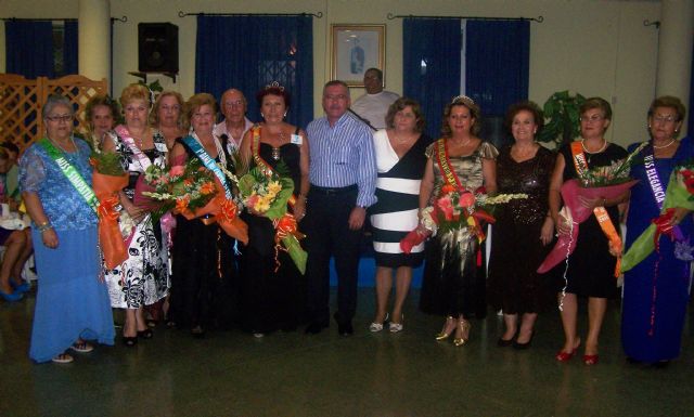 Beatriz Mateo es desde ayer la nueva Reina de la Tercera Edad de Águilas - 1, Foto 1