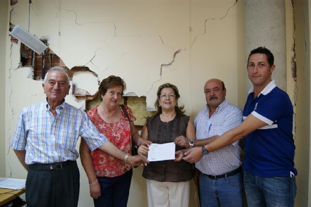 Las Asociaciones de Vecinos de Zarzalicos, Los Cegarras-Nogalte y Los Morotes donan 7.760 euros - 1, Foto 1