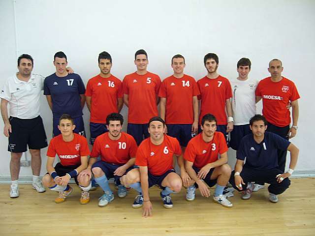 El próximo miércoles se presentará el equipo senior masculino CFS Capuchinos, Foto 1