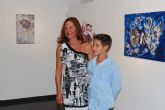 Autoridades municipales asisten a la inauguracin de la exposicin 'Abstracciones' de Berenguer y Rastroll, un niño de 11 años