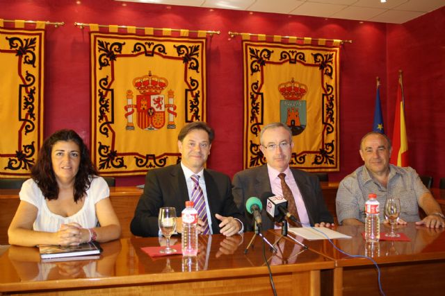 Convenio de colaboración de la fundación Caja Murcia y el Ayuntamiento de Bullas - 2, Foto 2