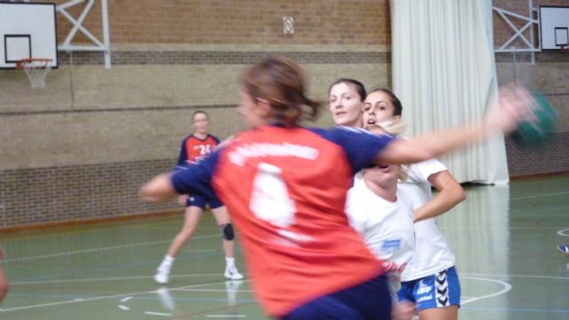 UCAM Balonmano Murcia doblegó al subcampeón de la Recopa EHF - 2, Foto 2