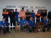 Inaugurada la exposicin de la Unidad Canina de Rescate de Proteccin Civil guilas
