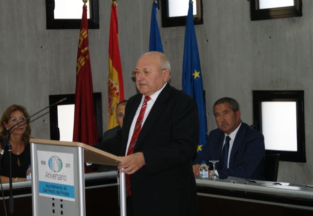 La alcaldesa evoca el “espritu ilusionante” de la constitucin del Ayuntamiento 175 años despus - 2