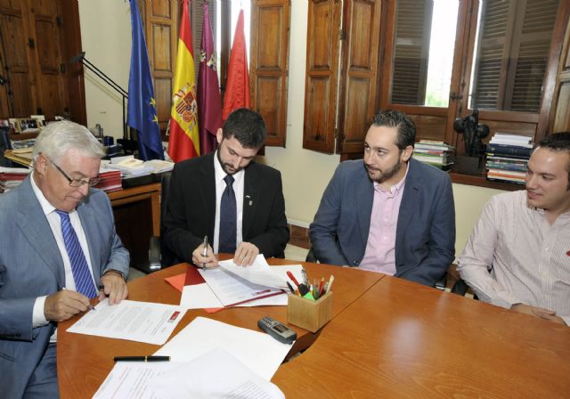 La Universidad de Murcia trabajará con las junior empresas en el fomento del empleo - 3, Foto 3