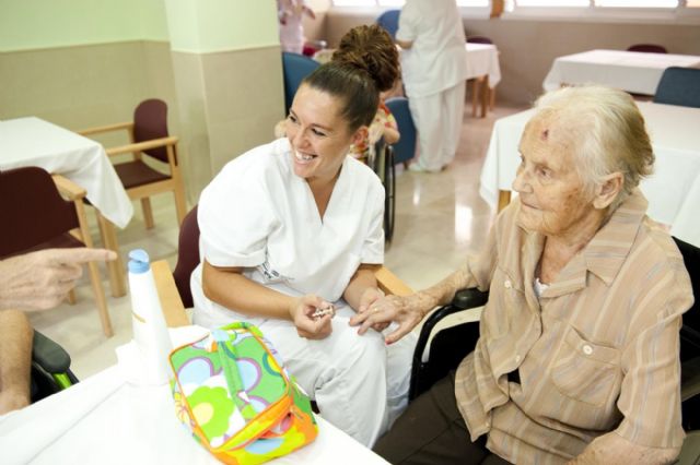 Cuarenta mujeres se forman en Atención a la Dependencia para acceder al mercado laboral - 2, Foto 2