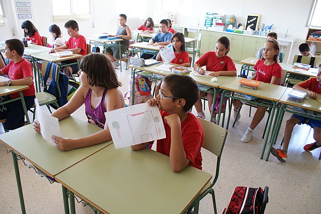 Los escolares del municipio plasman su imagen de San Pedro en poemas, redacciones y dibujos - 3, Foto 3