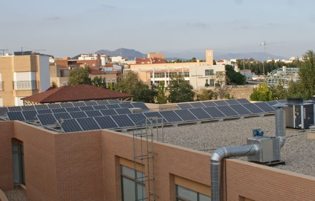 El Ayuntamiento de Puerto Lumbreras instala placas solares fotovoltaicas para el suministro eléctrico en tres nuevos edificios públicos - 1, Foto 1