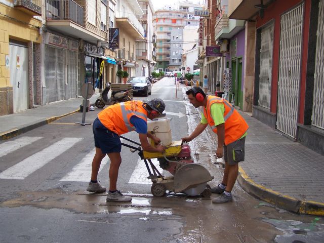 Comienzan las obras de construcción de un colector de pluviales en la calle Martínez Parra - 1, Foto 1