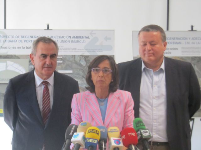 La ministra de Medio Ambiente confirma en Portmán las obras de regeneración de la bahía - 2, Foto 2
