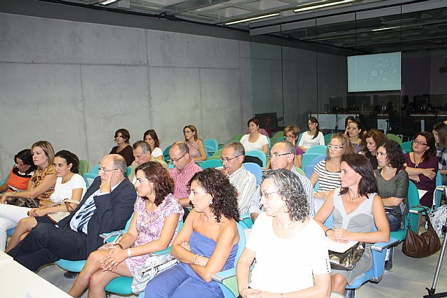 Se inaugura el curso ‘Salud Ambiental reproductiva: Prevención del consumo de alcohol y otras drogas durante el embarazo y la lactancia’ - 1, Foto 1