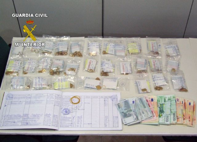 La Guardia Civil ha esclarecido graves irregularidades en un establecimiento de compra-venta de oro - 3, Foto 3