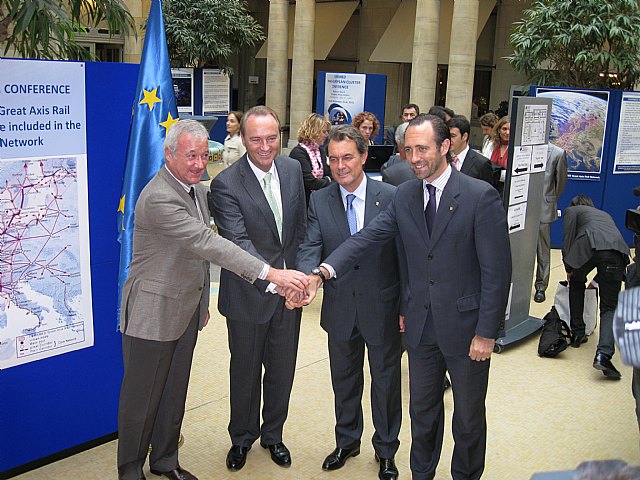 Presidentes autonómicos, alcaldes y empresarios de toda Europa ´cierran filas´ en Bruselas en apoyo al Corredor Mediterráneo - 1, Foto 1
