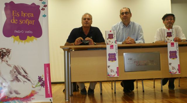 El aguileño Pedro Vera publica el libro de poesías 'Es hora de soñar' - 1, Foto 1