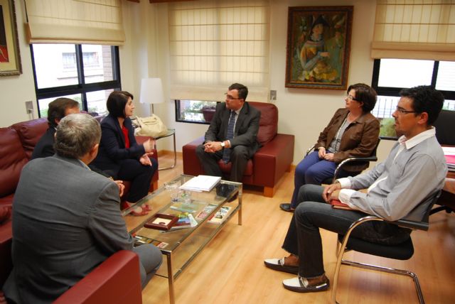La Comunidad Autónoma avala la candidatura de Totana a la presidencia de la Asociación Española de Ciudades de la Cerámica, Foto 1
