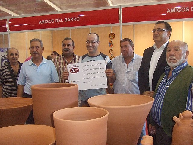 El totanero Lázaro López gana el I concurso de alfarería ARTELOR 2011, Foto 1