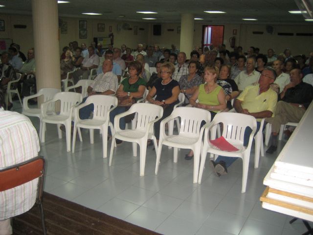 El próximo viernes 30 de septiembre se celebra la Asamblea General de Socios del Centro Municipal de Personas Mayores de Totana, Foto 1