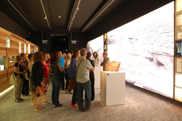 Los alhameños se interesan por la cultura de otros pases, Foto 3