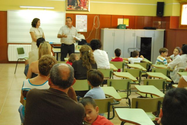 Se sortearon las plazas vacantes de la Escuela de Msica, Foto 1