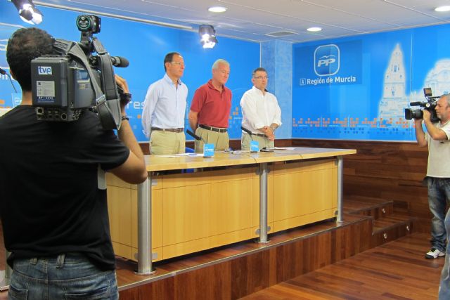 Ramón Luis Valcárcel, presidente del PP de la Región de Murcia : Se hace imprescindible un cambio en España - 1, Foto 1