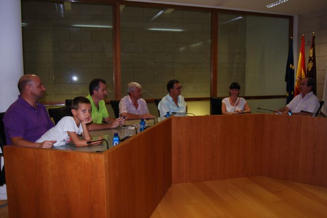 La concejalía de Transportes y Raxi se reúne con la Asociación de Taxistas de Totana, Foto 2