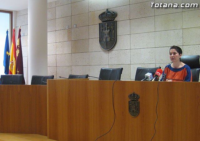 Sánchez Ruiz: No se van a subir los impuestos municipales sino que se van a crear tasas públicas nuevas y aplicar la subida del IPC a las existentes, Foto 1