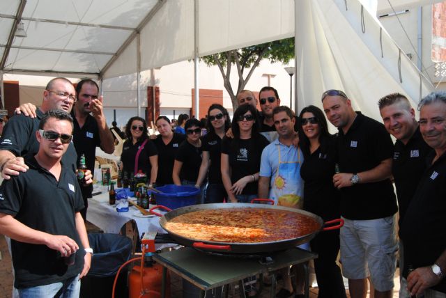 La fiesta de los arroces vuelve a reunir a cientos de vecinos para despedir las fiestas de El Mirador - 1, Foto 1
