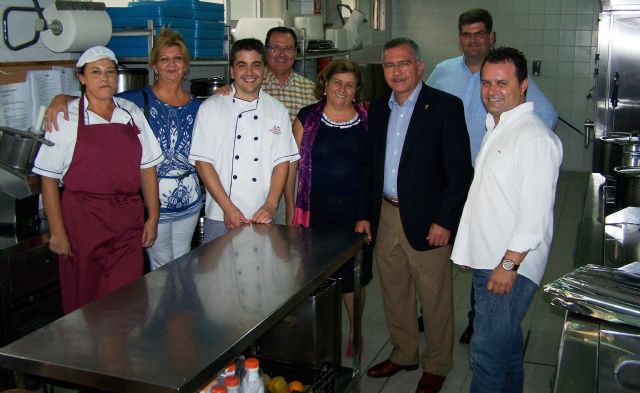 El Alcalde visita la Residencia 'San Francisco' con motivo de la festividad de su patrón - 1, Foto 1