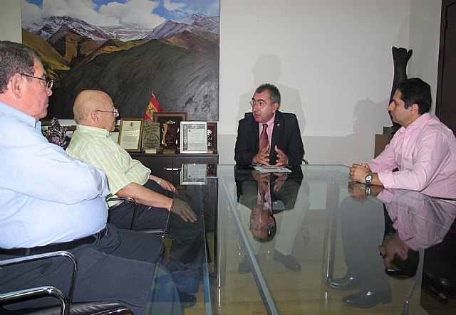 El consejero de Presidencia recibe a representantes de CSIF - 1, Foto 1