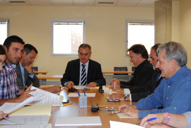 El Gobierno de España construirá en Lorca un pabellón polideportivo cubierto - 1, Foto 1