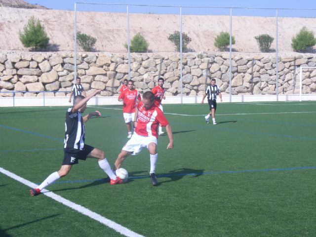 La concejalía de Deportes ha puesto en marcha la Liga de Fútbol Aficionado Juega Limpio 2011-2012 - 1, Foto 1
