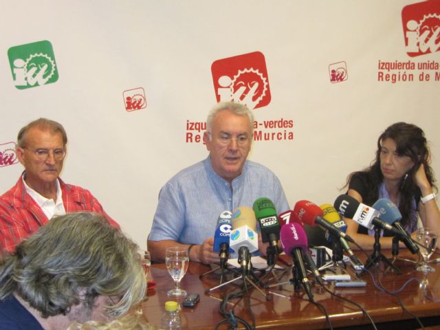 Lara (IU): O se cambia el modelo o nos hundimos más - 2, Foto 2