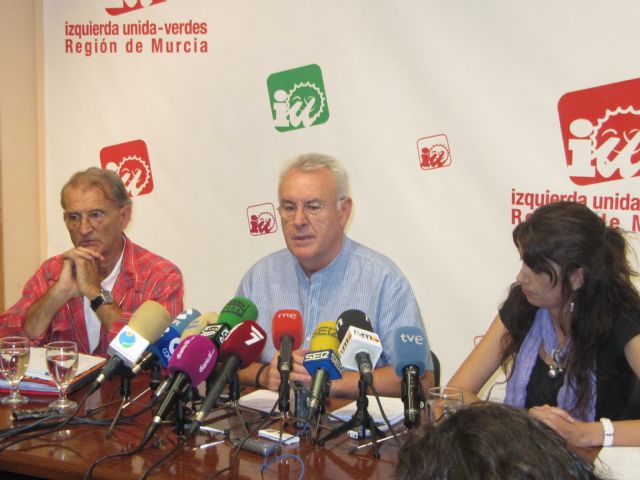 Lara (IU): O se cambia el modelo o nos hundimos más - 3, Foto 3