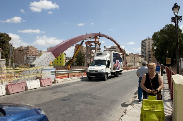 Nuevo corte de tráfico en el puente del Barrio de la Concepción para terminar la pasarela peatonal - 2, Foto 2