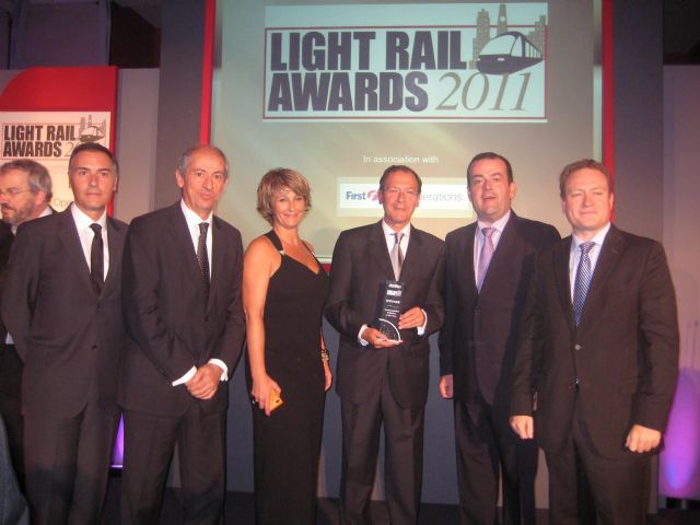 El Alcalde Cámara recoge en Londres el prestigioso premio internacional ´Global Light Rail´ - 2, Foto 2