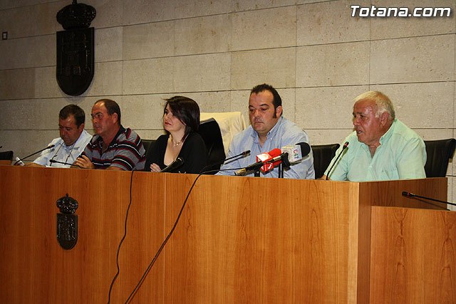 El ayuntamiento y las organizaciones agrarias acuerdan destinar la recaudación íntegra del IBI rústico a incrementar los servicios de vigilancia y seguridad, Foto 1