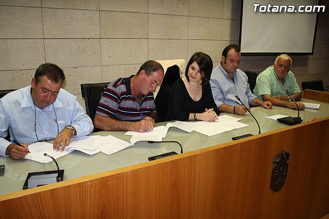 El ayuntamiento y las organizaciones agrarias acuerdan destinar la recaudación íntegra del IBI rústico a incrementar los servicios de vigilancia y seguridad, Foto 2